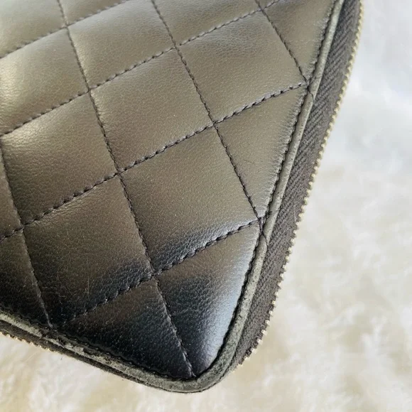 CHANEL Black Lambskin Quilted Leather  Zip around Wallet - Picture 13 of 16